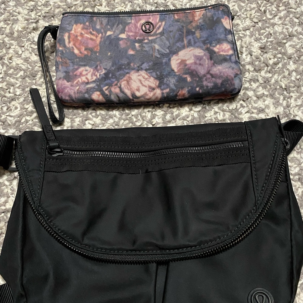 Lululemon double zip wristlet - Picture 4 of 4